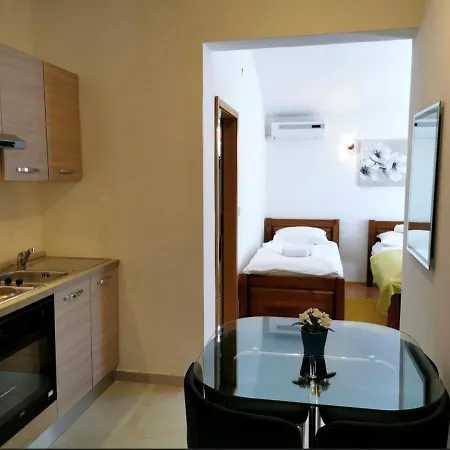 Apartmany Mirka - Cale Apartment *